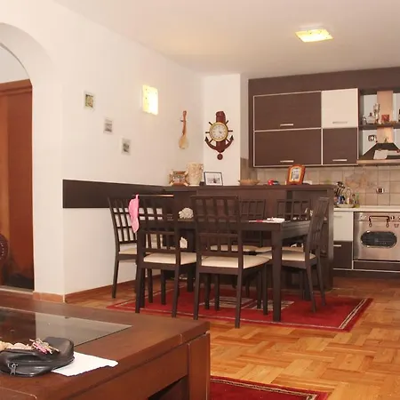 Апартаменти Monte Top Family Apart Подгориця